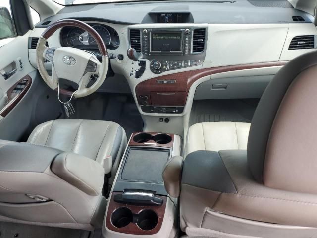 2012 Toyota Sienna XLE