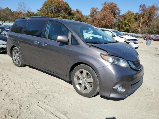 2013 Toyota Sienna Sport