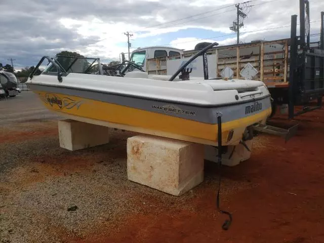 2002 Malibu Boat