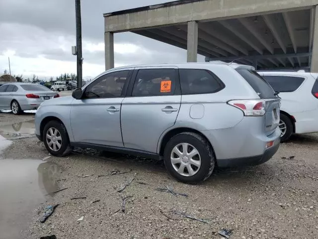 2014 Mitsubishi Outlander ES