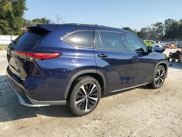 2021 Toyota Highlander XSE