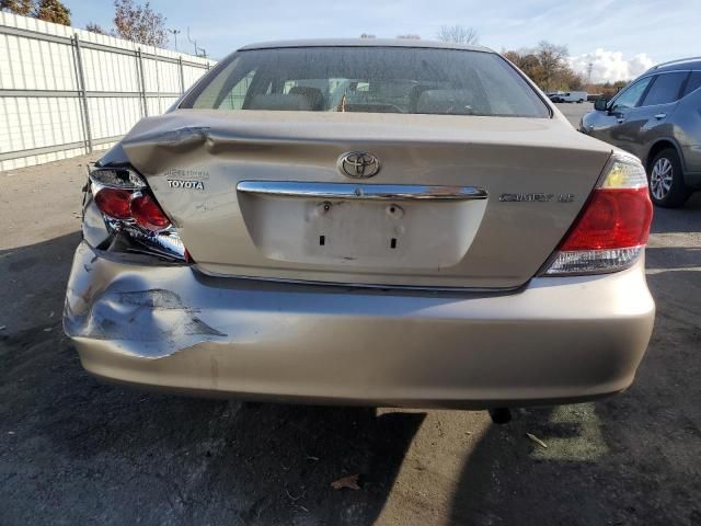 2005 Toyota Camry LE