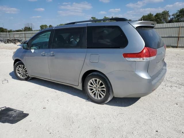 2012 Toyota Sienna XLE