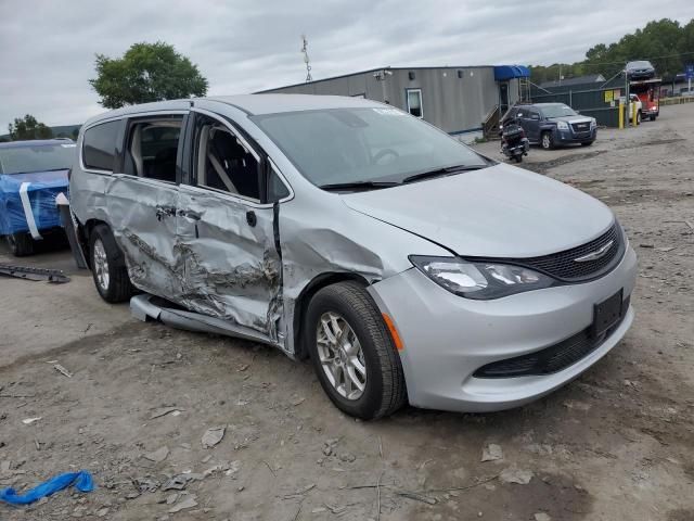 2024 Chrysler Voyager LX