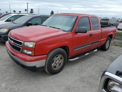 Carros dañados por inundaciones a la venta en subasta: 2006 Chevrolet Silverado C1500