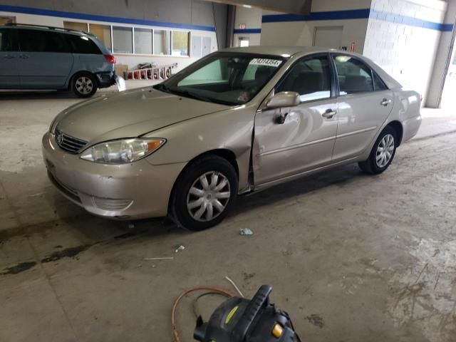 2005 Toyota Camry LE