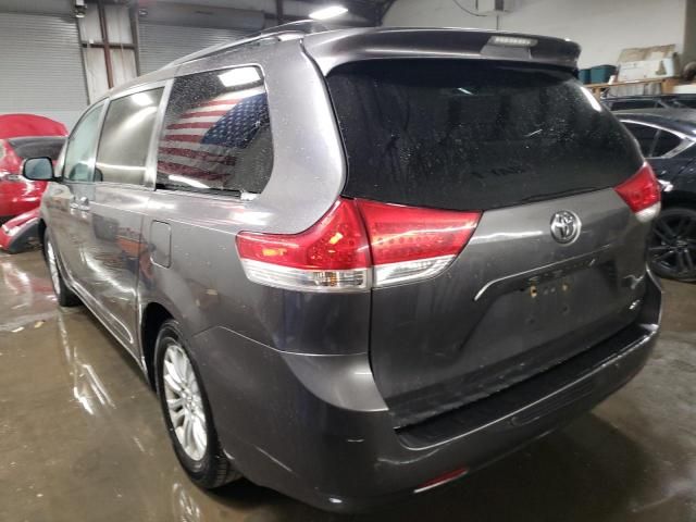 2012 Toyota Sienna XLE