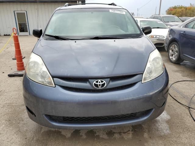 2006 Toyota Sienna CE