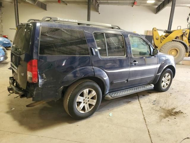 2006 Nissan Pathfinder LE