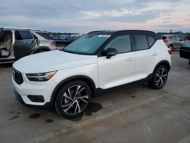 2021 Volvo XC40 T5 R-Design