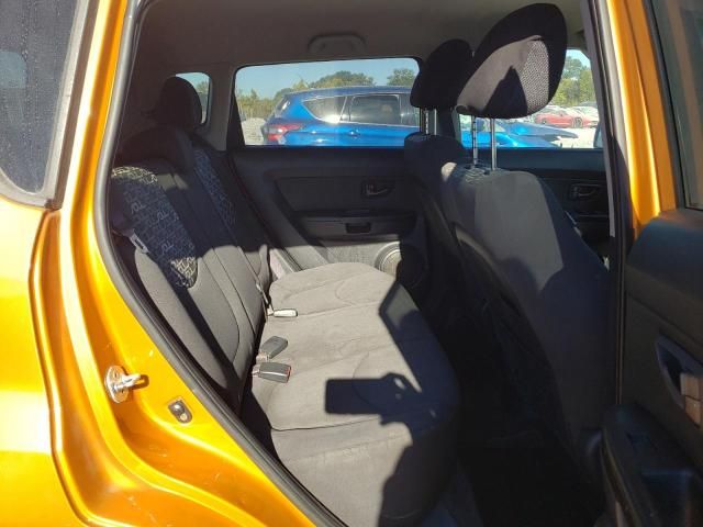 2011 KIA Soul +