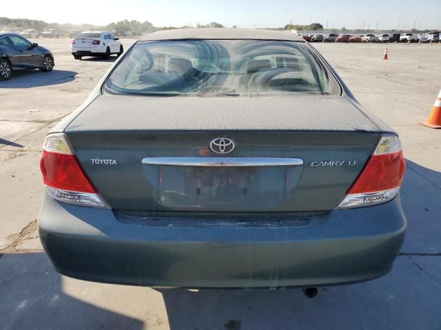 2005 Toyota Camry LE