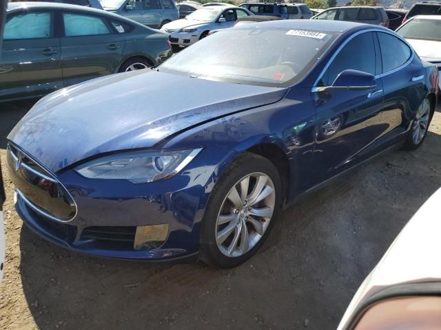 2015 Tesla Model S 70D