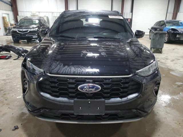 2023 Ford Escape ST Line Elite