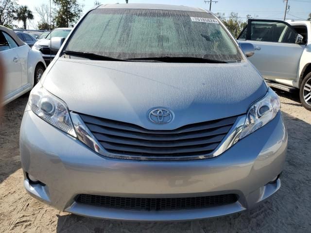 2014 Toyota Sienna XLE