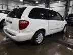 2005 Chrysler Town & Country Touring