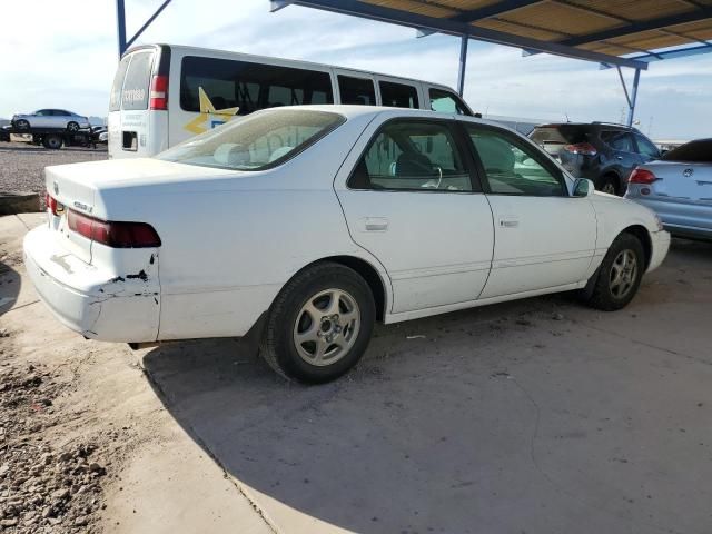 1999 Toyota Camry LE