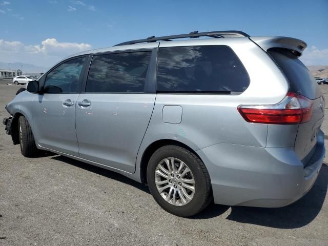 2015 Toyota Sienna XLE