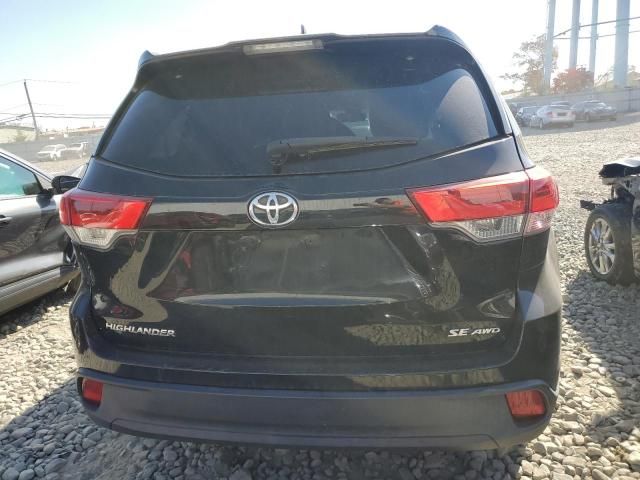 2018 Toyota Highlander SE