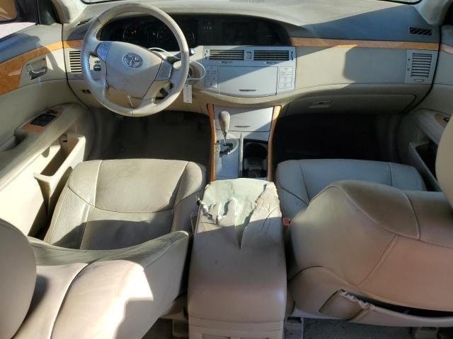 2005 Toyota Avalon XL