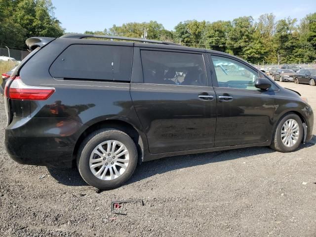 2015 Toyota Sienna XLE