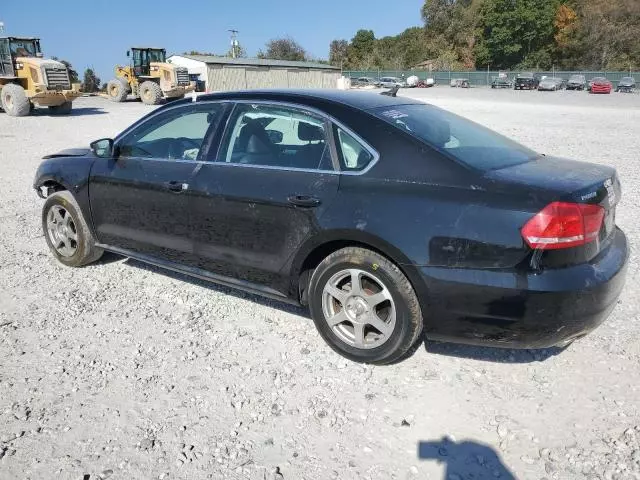 2013 Volkswagen Passat SE