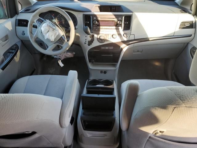 2012 Toyota Sienna LE