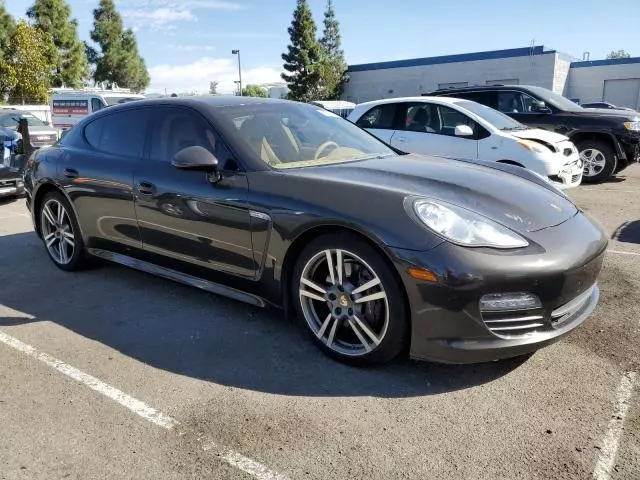 2012 Porsche Panamera 2