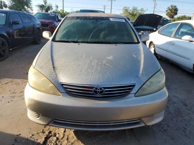 2005 Toyota Camry LE