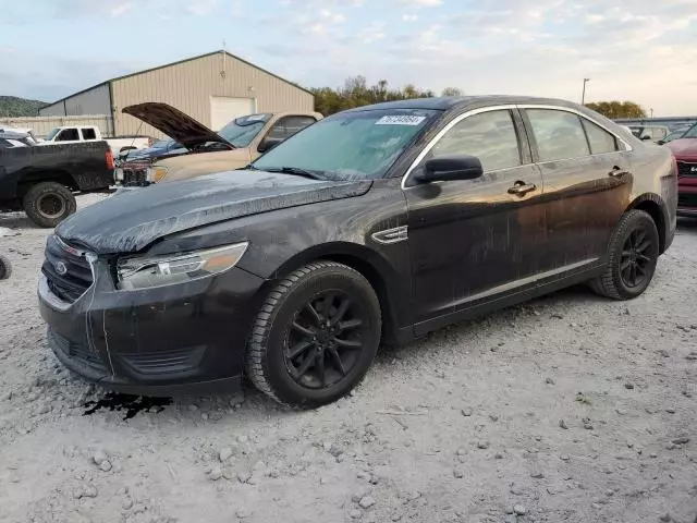 2013 Ford Taurus SE