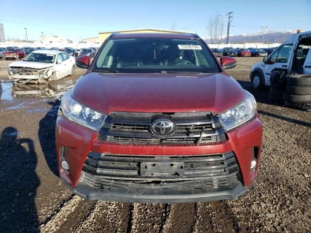 2017 Toyota Highlander SE