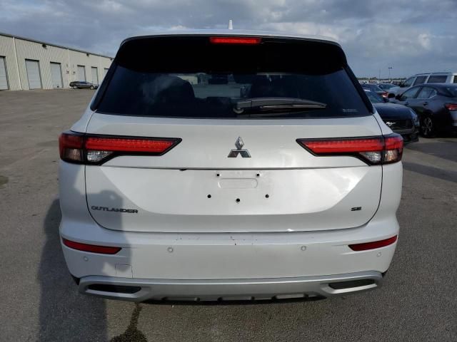 2024 Mitsubishi Outlander SE