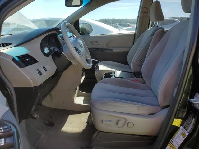 2012 Toyota Sienna LE