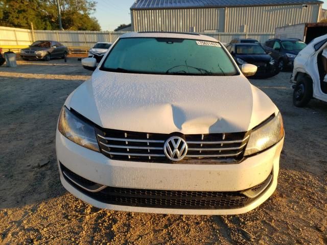 2015 Volkswagen Passat SE