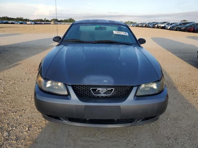 2003 Ford Mustang