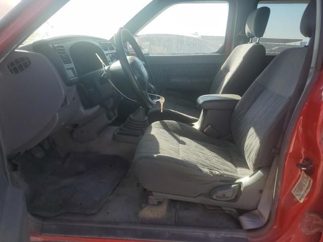 2000 Nissan Frontier Crew Cab XE