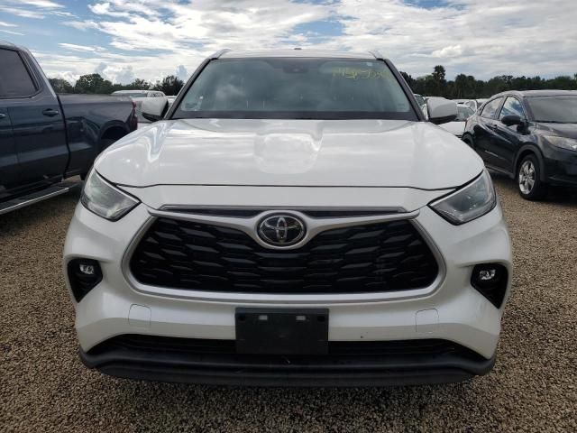 2021 Toyota Highlander XLE