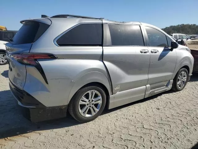 2023 Toyota Sienna XSE