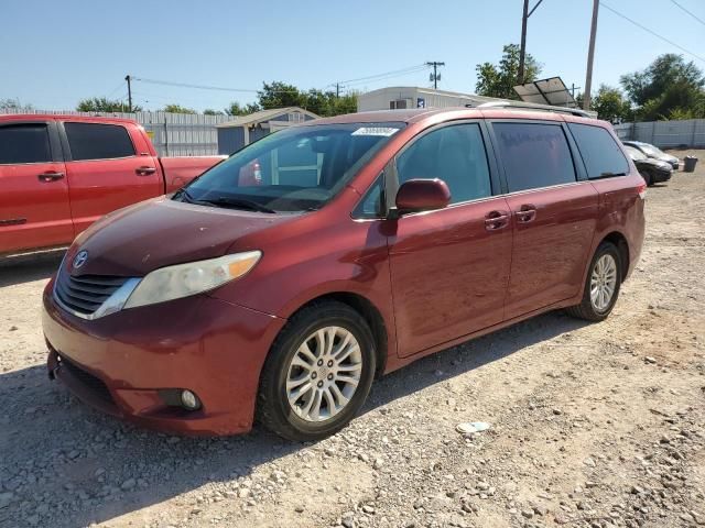 2012 Toyota Sienna XLE