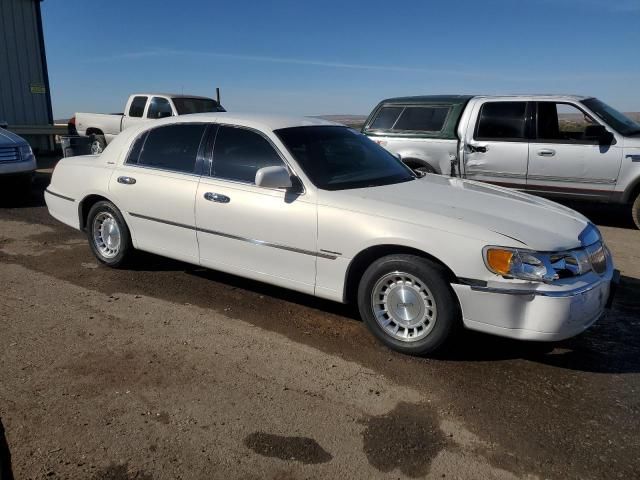 1999 Lincoln Town Car Executive