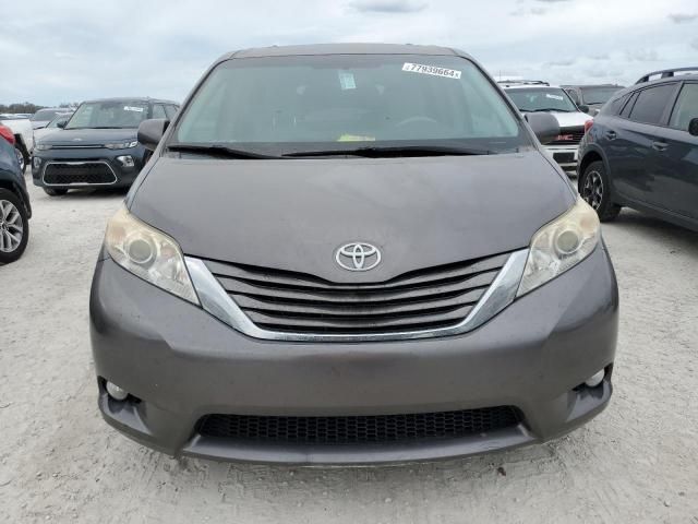 2011 Toyota Sienna XLE