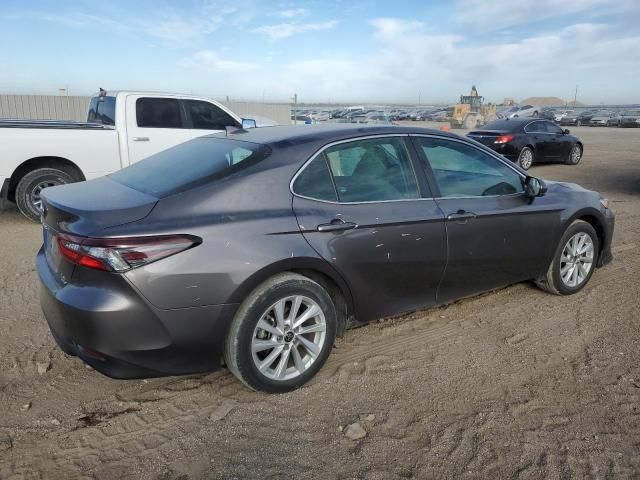 2022 Toyota Camry LE