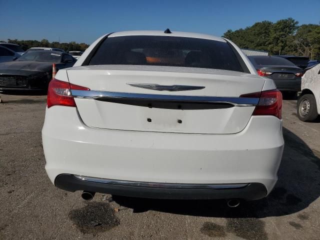 2013 Chrysler 200 Limited