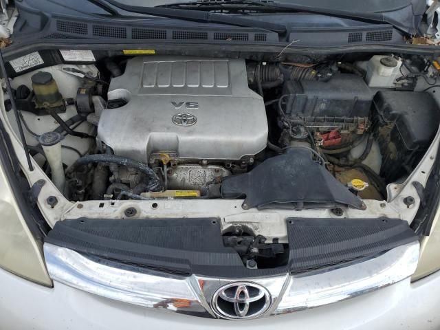 2007 Toyota Sienna XLE