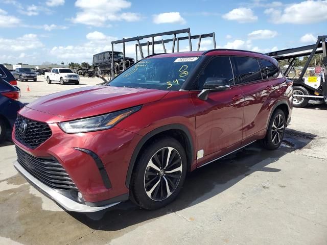 2022 Toyota Highlander XSE