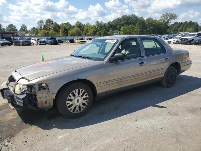 2003 Ford Crown Victoria LX