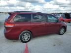 2014 Toyota Sienna XLE