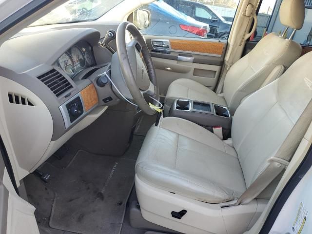 2009 Chrysler Town & Country Limited