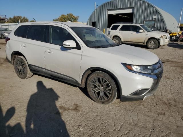 2016 Mitsubishi Outlander SE