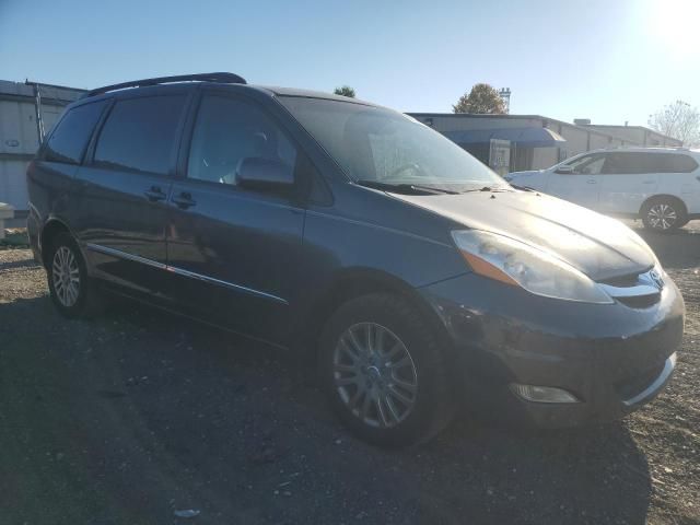 2008 Toyota Sienna XLE